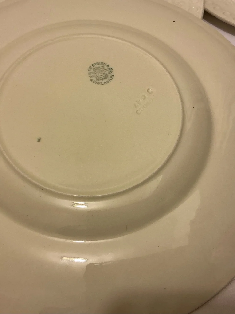 Wedgwood Cream Embossed Floral Dinner Plates - Set of 3 G26